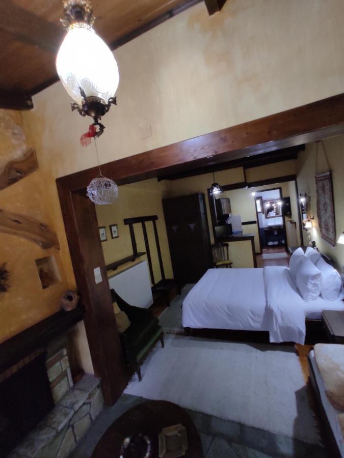 Xenonas Brizi Hotel Elati  Ngoại thất bức ảnh